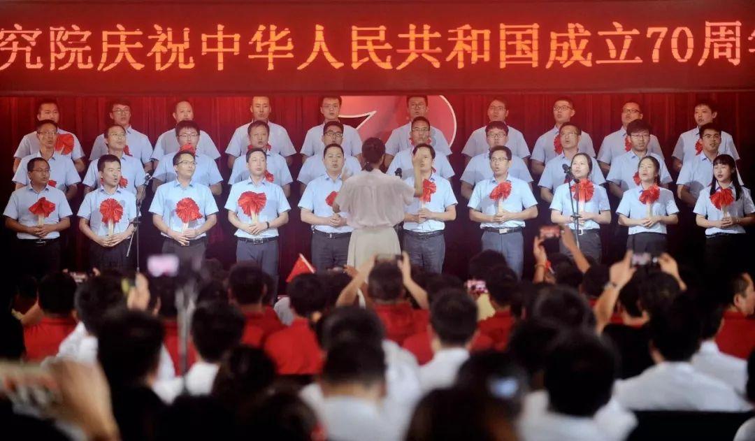 重庆市六届人大二次会议闭幕