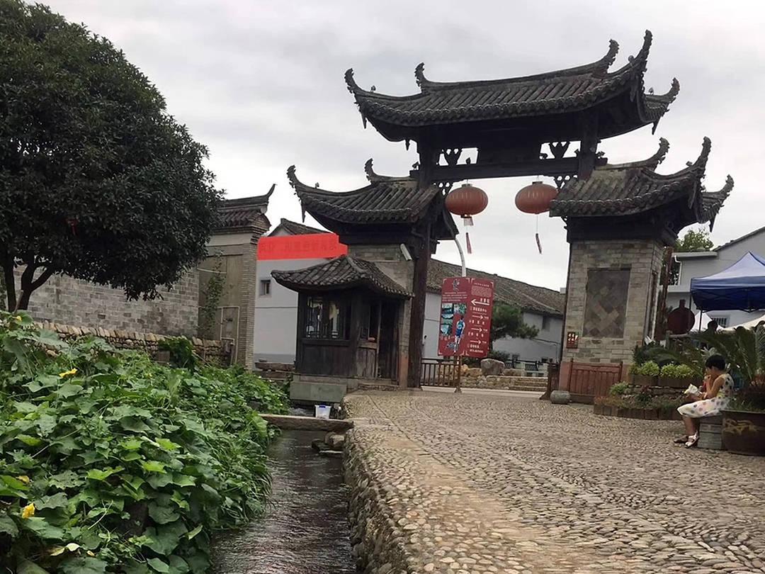 逃出奶油苹果屋